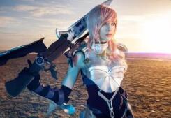 英雄联盟手游作为全球现象级IP的移动端延伸，其代言人的选择与塑造绝非简单的商业合作，而是一项融合了品牌战略、文化传播与用户情感联结的深度工程。本文将从六个核心维度，系统阐述英雄联盟手游代言人的多维价值