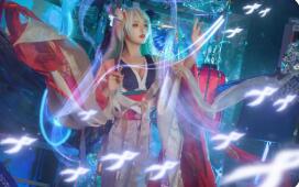 英雄联盟手游刀妹青钢影哪个强